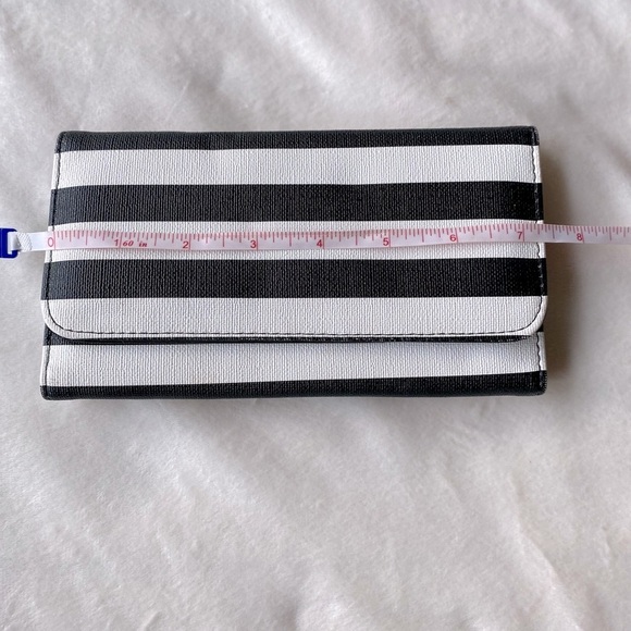 Kut from the Kloth Black and White Striped Wallet - Picture 3 of 10